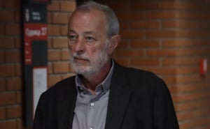 Umro Mika Aleksić, srbijanski reditelj optužen za silovanje učenica svoje glumačke škole