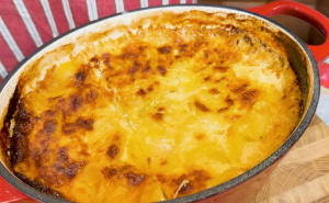 Jednostavno, a ukus fantastičan: Recept za musaku sa piletinom