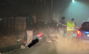 Napadnuti navijači Crvene zvezde na Aerodromu u Tuzli: Povrijeđene 23 osobe, među njima i policajac