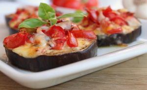 Zapečeni patlidžan za mozzarellom na italijanski način: Brzo, lagano i neodoljivo