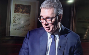 Vučić o snimku iz vremena opsade Sarajeva: "Pa negdje je stativ, a negdje kišobran, ali puške nema"