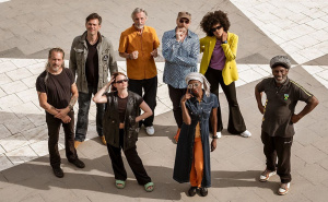 Brooklyn Funk Essentials ft. Alison Limerick & Desmond Foster - Never Give Up