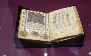 Kako je Sarajevska Hagada preživjela opsadu: Filmska priča koja je obišla svijet