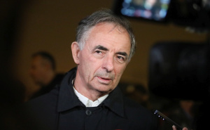 Fašizam u Zagrebu: Kod osnovne škole osvanuo poziv na ubistvo Milorada Pupovca