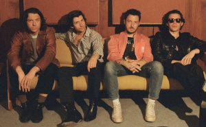 Skoro pa top lista - Arctic Monekys, Bruce Springsteen, Dylan Cartlidge...