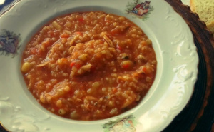 Recept za sočan kafanski đuveč: Jedan dodatak mu daje neodoljivu aromu