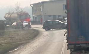 Nesreća kod Visokog, jedna osoba povrijeđena: Saobraćaj obustavljen