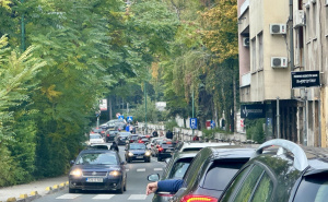 Sarajevo bez parkinga: Ko je odgovoran za svakodnevni kolaps?