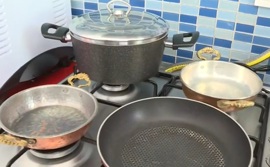 Kako ukloniti mrlje sa tave: Potrebna vam je uobičajena namirnica koju već imate u kući