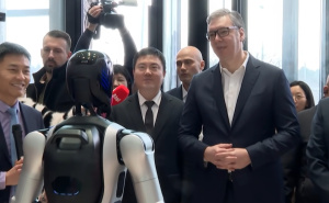 Aleksandar Vučić: "Srbija bi prva u Evropi mogla proizvoditi humanoidne robote za potrebe vojske"