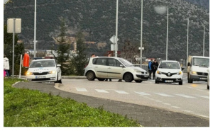 Saobraćajna nesreća u Mostaru: Sudarila se dva automobila