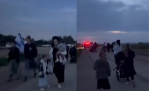 Ilegalni doseljenici marširaju prema Gazi s izraelskim zastavama: Zahtijevaju trajnu okupaciju