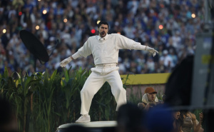 Šta znači broj 64 na dresu Bad Bunnyja? Muzičar iz Portorika poslao brutalnu poruku Trumpu