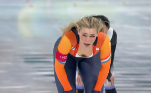 Privatnim avionom došla po zlato: Jedna od najljepših sportistkinja se rasplaka na ledu