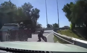 Pljačkaši u Čileu pokušali zaustaviti vozilo: Pogledajte reakciju vozača