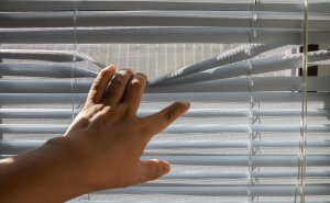 Postoji nekoliko metoda za čišćenje roletni: Koja je vaša omiljena?