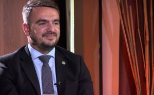 Incident u Tesliću: Katolička crkva išarana porukama mržnje