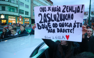 Uživo | Novi protest u Sarajevu: Građani blokirali raskrsnicu na Marijin Dvoru i Skenderiji