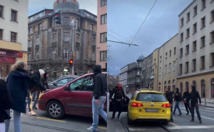 Tokom protesta u Sarajevu: Građani blokirali raskrsnice, vozači pokušavali probiti blokade