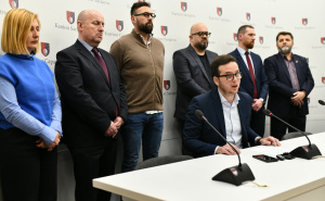 Ostavkom premijera Uka pala cijela Vlada KS: Šta dalje propisuje zakon