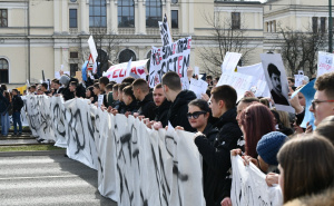 Ovo su zahtjevi mladih koji protestuju u Sarajevu: Pročitajte šta tačno traže