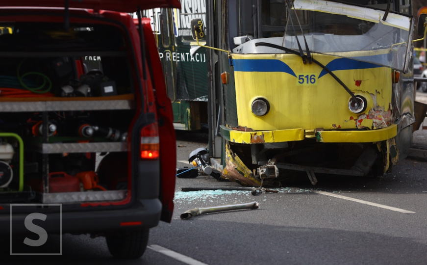 Okupili se radnici u krugu GRAS-a, Sindikat: "Vozač nije kriv, bio je nepredviđen kvar tramvaja"