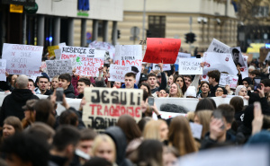 Studenti iz Novog Sada pružili podršku mladima u Sarajevu: "Niste sami"