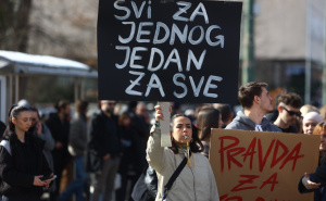 Protesti u Sarajevu | Mladi se oglasili: "Naša Ella se probudila, svi stojimo jedni uz druge"