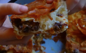 Ideja za iftar: Kako pripremiti tradicionalan boščaluk-burek?