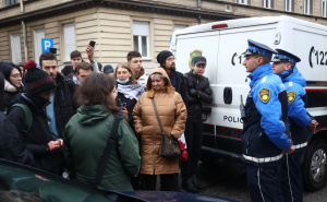 Sindikat policije KS: Zašto ste smanjili plate službenicima koji časno osiguravaju proteste?
