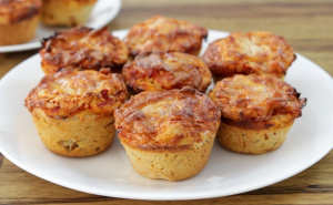 Pizza mafini su hit za svaku priliku: Mekani, sočni i gotovi za tren