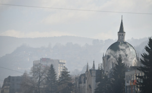 Dio Sarajeva u magli: Prošetajte s nama starim dijelom grada