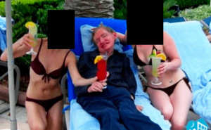 Fotografija Hawkinga sa ženama u bikiniju ponovo u žiži javnosti: Bio na Epsteinovom ostrvu?