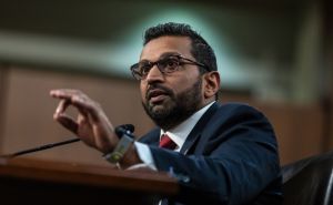 Direktor FBI-a otpustio šest agenata zbog pretresa imanja Donalda Trumpa