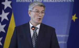 Mehmedović uputio otvoreno pismo Schmidtu: "Dodijelite novac BHRT-u kao isto kao u slučaju Viaduct"