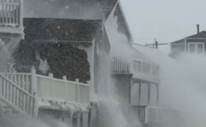 Scituate pod vodom: Zimska oluja uništava domove, 250.000 domova bez struje