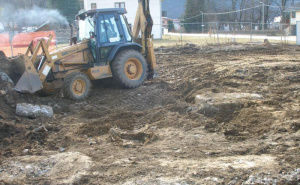 Bagerista doživio nezgodu na radu, preminuo na putu za KUM Sarajevo