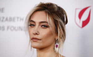 Emotivni trenutci majke i kćerke: Paris Jackson podijelila rijetke fotografije s Debbie Rowe