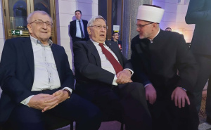 I ovo je Bosna i Hercegovina | Akademik Trifković, mons. Topić i ef. Ljevaković u ugodnom razgovoru