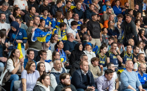 Pogledajte atmosferu u Švicarskoj: Dvoranom u Kriensu odjekivalo "Vi ste ponos, ponos države..."