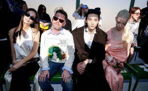 Zvijezda filma "Sam u kući" se pojavila u Parizu: Fanovi se pitaju - šta je s njegovim noktima?