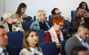 Skupština KS prihvatila ostavku Nihada Uka: Zvanično pala Vlada KS, u foteljama ostaju do izbora