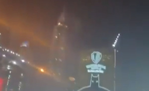 Tragedija u Dubaiju: Poginuo muškarac u automobilu usljed pada krhotine zračne odbrane