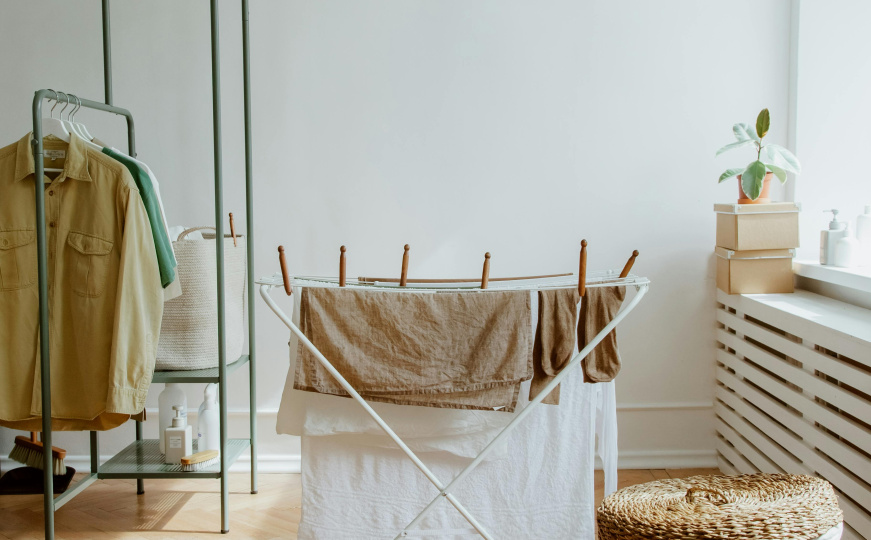 Obratite pažnju na ovo: Poznati mitovi o pranju veša koji uništavaju vašu garderobu