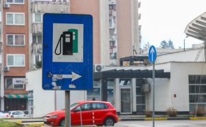 Razlika od 30 centi po litri dizela: Slovenske pumpe preplavljene vozačima iz Austrije