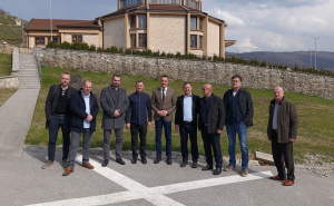 Vedran Lakić obišao tri općine u SBK: Govorio o rudnicima, novim investicijama i radnim mjestima