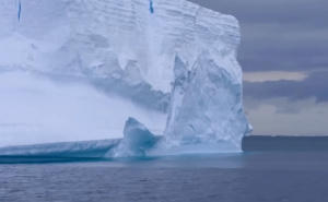 Najstariji ledeni brijeg se raspada: Naučnici otkrivaju šta se događa