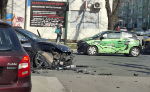 Saobraćajna nesreća u Sarajevu: Učestvovala dva vozila, niko nije povrijeđen