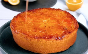 Najjeftiniji kolač iz Jugoslavije: Sočan biskvit koji se topi u ustima i danas je hit