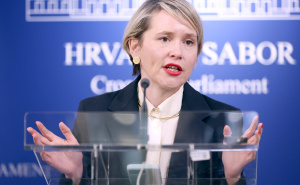 "Čije sinove spremate za rat?": Kekin oštro protiv militarizacije društva